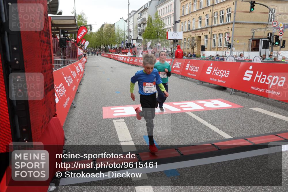 25.04.2026 - Das Zehntel Strokosch-Dieckow http://msf.ph/oto/9615461 25.04.2026 10:57:07 Ziel 5017, 5161, 5412, 5480, 5585, 5784, 5870, 5896, 6157, 6293, 6300, 6301, 6307, 6495, 6515, 6702, 6761, 6980, 7047, 7309, 7326, 7363, 7508, 7605, 7818, 7943, 8012, 8028, 8034, 8038 meine-sportfotos.de