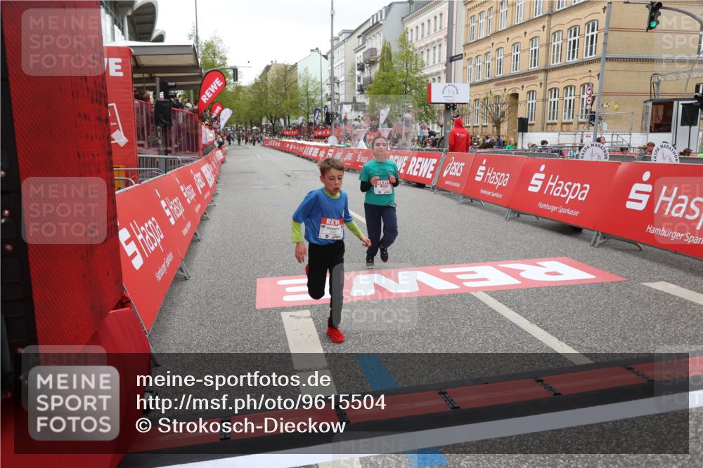 25.04.2026 - Das Zehntel Strokosch-Dieckow http://msf.ph/oto/9615504 25.04.2026 10:57:07 Ziel 5017, 5161, 5412, 5480, 5585, 5784, 5870, 5896, 6157, 6293, 6300, 6301, 6307, 6495, 6515, 6702, 6761, 6980, 7047, 7309, 7326, 7363, 7508, 7605, 7818, 7943, 8012, 8028, 8034, 8038 meine-sportfotos.de