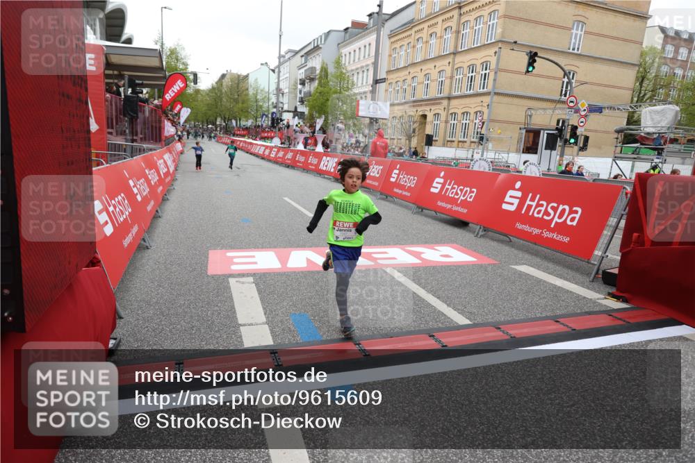 25.04.2026 - Das Zehntel Strokosch-Dieckow http://msf.ph/oto/9615609 25.04.2026 10:57:03 Ziel 5156, 5161, 5412, 5480, 6293, 6301, 6307, 6475, 6735, 6761, 6842, 7047, 7053, 7226, 7309, 7326, 7363, 7389, 7508, 7842, 7878, 8012 meine-sportfotos.de