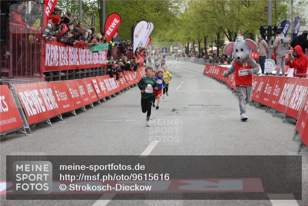 25.04.2026 - Das Zehntel Strokosch-Dieckow http://msf.ph/oto/9615616 25.04.2026 08:47:49 Ziel 1726 meine-sportfotos.de