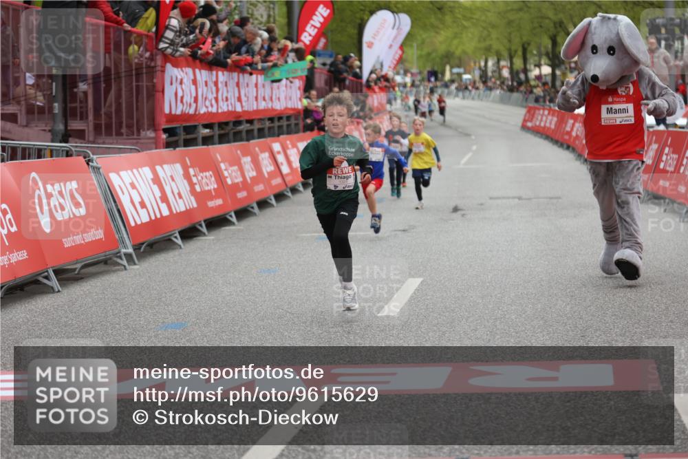25.04.2026 - Das Zehntel Strokosch-Dieckow http://msf.ph/oto/9615629 25.04.2026 08:47:51 Ziel 1324, 1726 meine-sportfotos.de