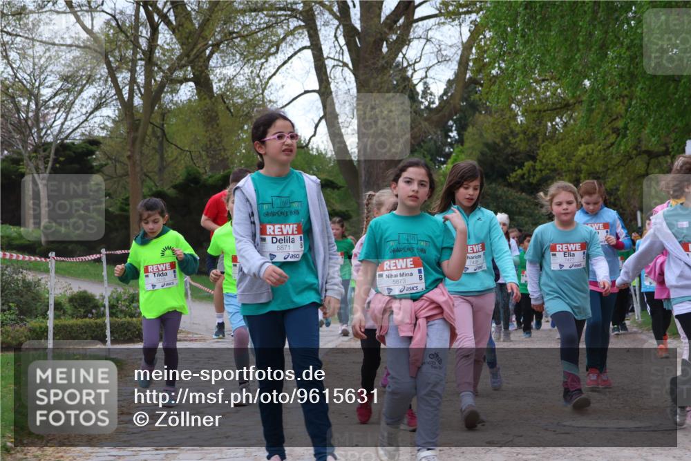 25.04.2026 - Das Zehntel Zöllner http://msf.ph/oto/9615631 25.04.2026 09:48:31 Laufen 7213, 5871, 7438, 7477, 5873 meine-sportfotos.de