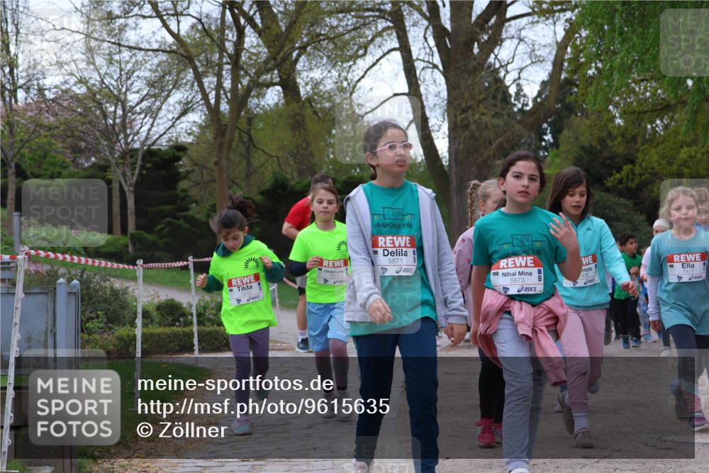 25.04.2026 - Das Zehntel Zöllner http://msf.ph/oto/9615635 25.04.2026 09:48:31 Laufen 7213, 7210, 5871, 5873, 438, 7477 meine-sportfotos.de