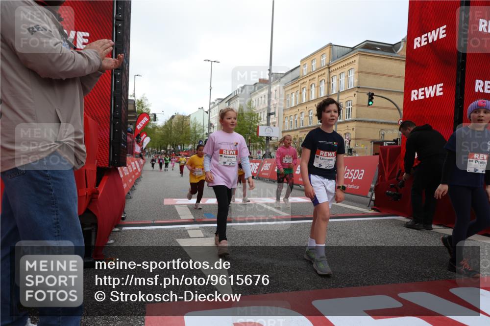 25.04.2026 - Das Zehntel Strokosch-Dieckow http://msf.ph/oto/9615676 25.04.2026 09:07:48 Ziel 1272, 1347, 1498, 1954, 1976, 1977, 2272, 2287, 3761, 3775, 3910 meine-sportfotos.de