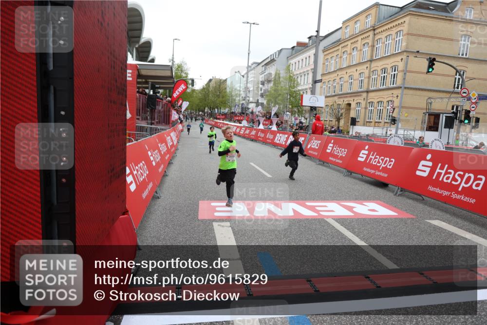 25.04.2026 - Das Zehntel Strokosch-Dieckow http://msf.ph/oto/9615829 25.04.2026 10:57:00 Ziel 5080, 5156, 5161, 5480, 5495, 5711, 6164, 6189, 6475, 6705, 6735, 6761, 6842, 7053, 7074, 7203, 7226, 7363, 7389, 7508, 7821, 7842, 7878, 8012 meine-sportfotos.de