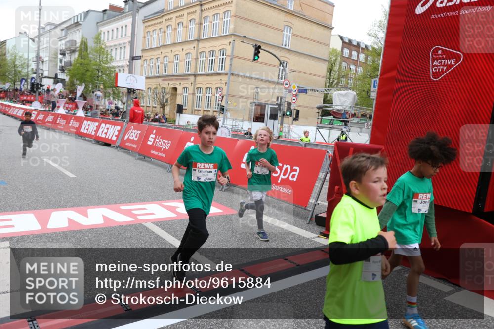 25.04.2026 - Das Zehntel Strokosch-Dieckow http://msf.ph/oto/9615884 25.04.2026 10:56:59 Ziel 5080, 5156, 5161, 5495, 5711, 6164, 6189, 6475, 6705, 6735, 6761, 6842, 6918, 7053, 7074, 7203, 7226, 7363, 7389, 7821, 7842, 7878, 8012 meine-sportfotos.de
