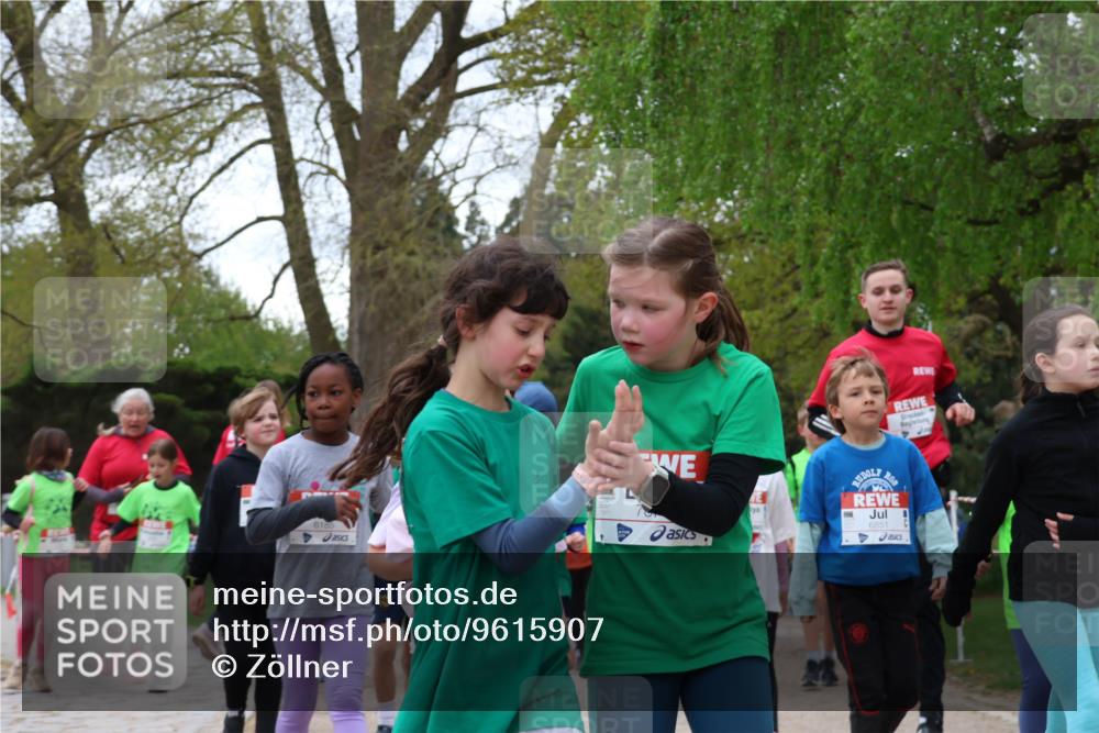 25.04.2026 - Das Zehntel Zöllner http://msf.ph/oto/9615907 25.04.2026 09:48:42 Laufen 6851 meine-sportfotos.de