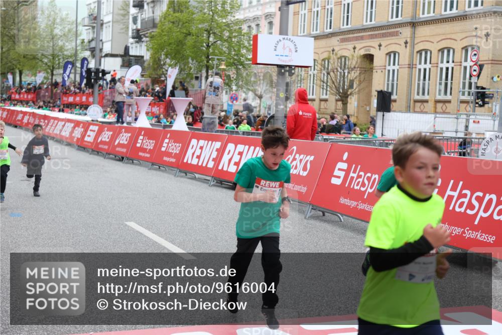 25.04.2026 - Das Zehntel Strokosch-Dieckow http://msf.ph/oto/9616004 25.04.2026 10:56:58 Ziel 5080, 5156, 5495, 5692, 5711, 6164, 6189, 6475, 6705, 6735, 6842, 6918, 7053, 7074, 7203, 7226, 7310, 7389, 7821, 7842, 7878 meine-sportfotos.de