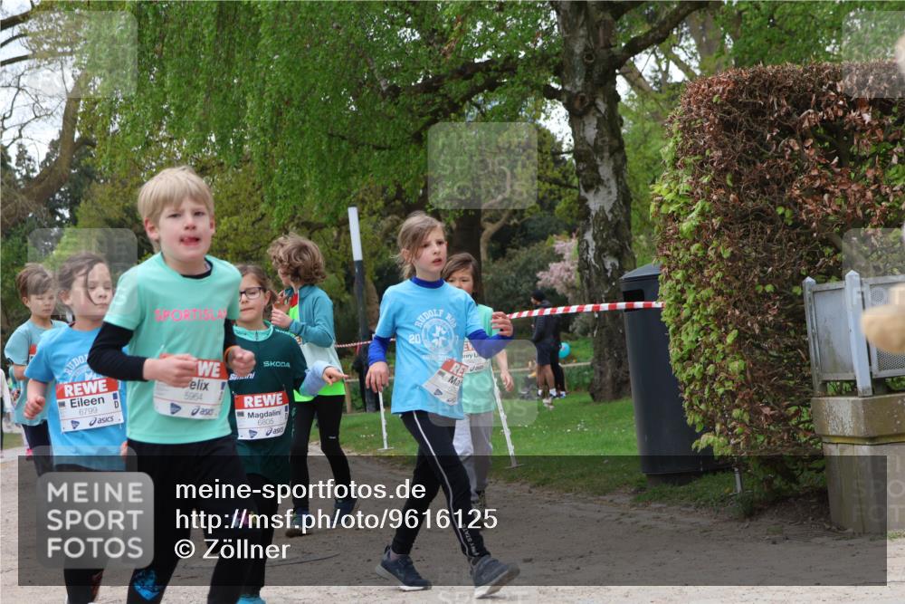 25.04.2026 - Das Zehntel Zöllner http://msf.ph/oto/9616125 25.04.2026 09:48:51 Laufen 6799, 5964, 6805, 20 meine-sportfotos.de