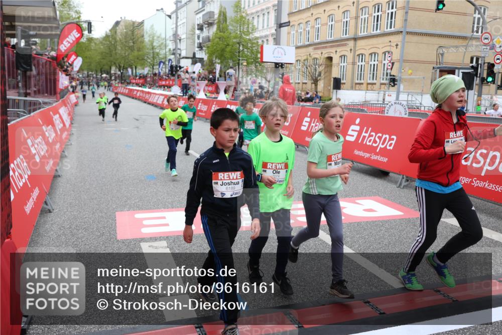 25.04.2026 - Das Zehntel Strokosch-Dieckow http://msf.ph/oto/9616161 25.04.2026 10:56:56 Ziel 5080, 5156, 5270, 5319, 5495, 5692, 5711, 6164, 6189, 6475, 6705, 6842, 6875, 6918, 6939, 6946, 7074, 7203, 7226, 7250, 7310, 7317, 7389, 7638, 7821, 7878 meine-sportfotos.de