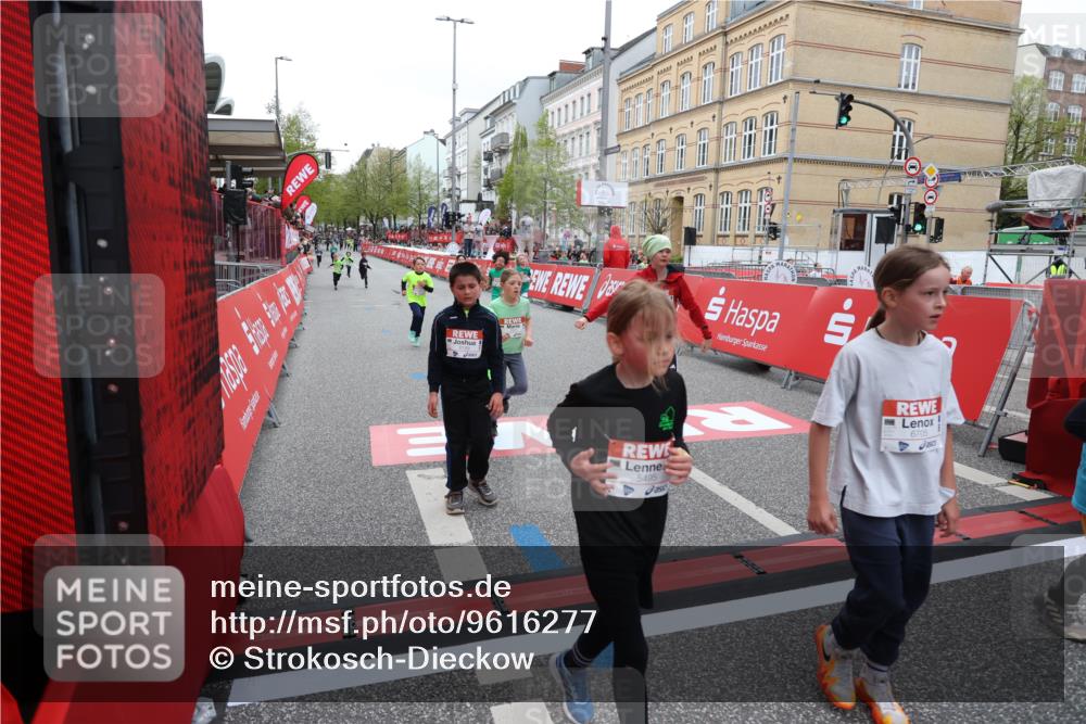 25.04.2026 - Das Zehntel Strokosch-Dieckow http://msf.ph/oto/9616277 25.04.2026 10:56:55 Ziel 5080, 5270, 5319, 5322, 5495, 5692, 5711, 6164, 6189, 6224, 6705, 6842, 6875, 6918, 6939, 6946, 7074, 7203, 7250, 7310, 7317, 7389, 7638, 7821, 8066 meine-sportfotos.de