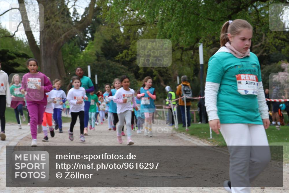 25.04.2026 - Das Zehntel Zöllner http://msf.ph/oto/9616297 25.04.2026 09:49:01 Laufen 5878 meine-sportfotos.de