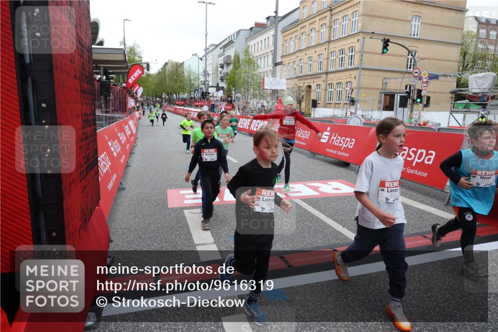 25.04.2026 - Das Zehntel Strokosch-Dieckow http://msf.ph/oto/9616319 25.04.2026 10:56:55 Ziel 5080, 5270, 5319, 5322, 5495, 5692, 5711, 6164, 6189, 6224, 6705, 6842, 6875, 6918, 6939, 6946, 7074, 7203, 7250, 7310, 7317, 7389, 7638, 7821, 8066 meine-sportfotos.de