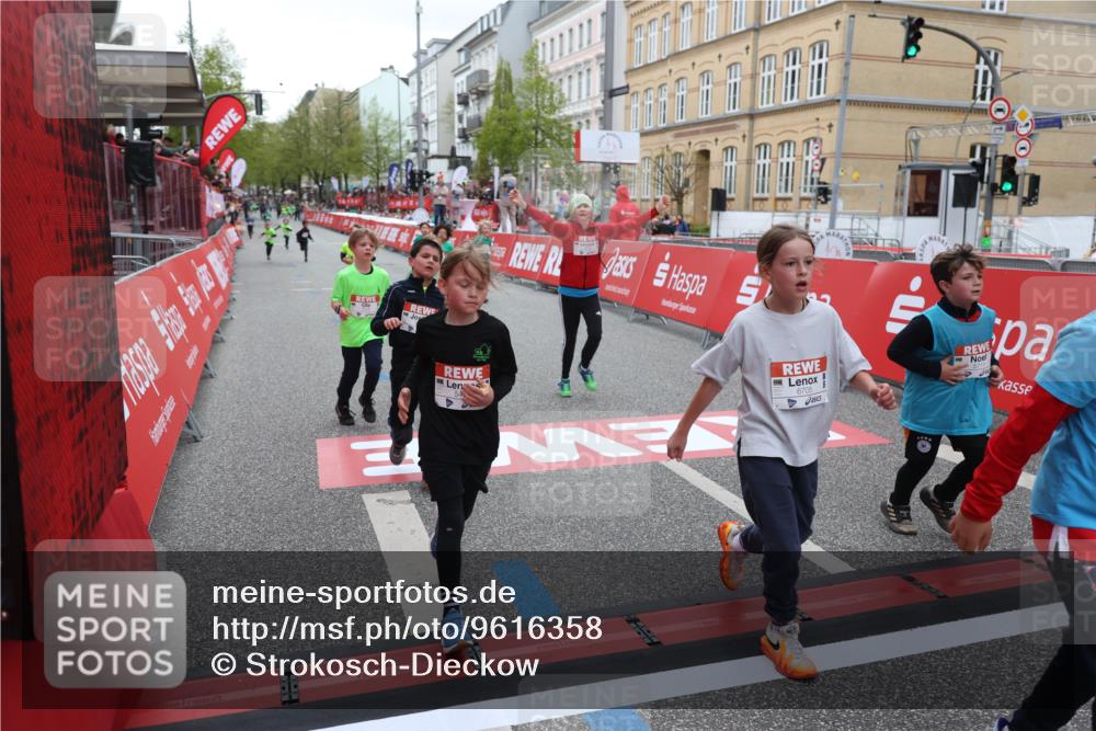 25.04.2026 - Das Zehntel Strokosch-Dieckow http://msf.ph/oto/9616358 25.04.2026 10:56:55 Ziel 5080, 5270, 5319, 5322, 5495, 5692, 5711, 6164, 6189, 6224, 6705, 6842, 6875, 6918, 6939, 6946, 7074, 7203, 7250, 7310, 7317, 7389, 7638, 7821, 8066 meine-sportfotos.de