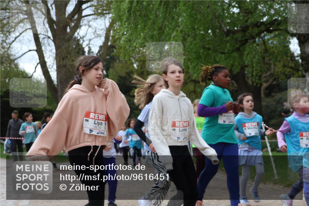 25.04.2026 - Das Zehntel Zöllner http://msf.ph/oto/9616451 25.04.2026 09:49:06 Laufen 6239, 6252 meine-sportfotos.de