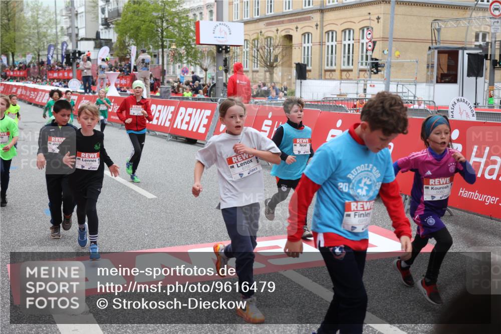25.04.2026 - Das Zehntel Strokosch-Dieckow http://msf.ph/oto/9616479 25.04.2026 10:56:54 Ziel 5080, 5270, 5319, 5322, 5495, 5692, 5711, 6164, 6189, 6224, 6705, 6713, 6875, 6918, 6939, 6946, 7074, 7203, 7250, 7266, 7310, 7317, 7468, 7638, 7821, 8066 meine-sportfotos.de