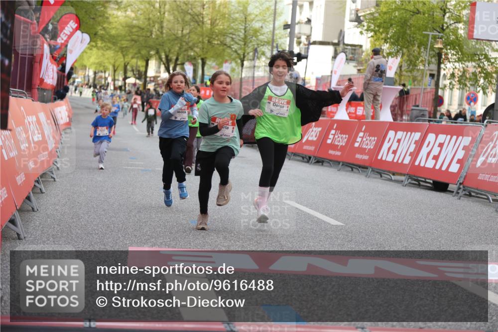 25.04.2026 - Das Zehntel Strokosch-Dieckow http://msf.ph/oto/9616488 25.04.2026 09:10:16 Ziel 1445, 1615, 1617, 1913 meine-sportfotos.de
