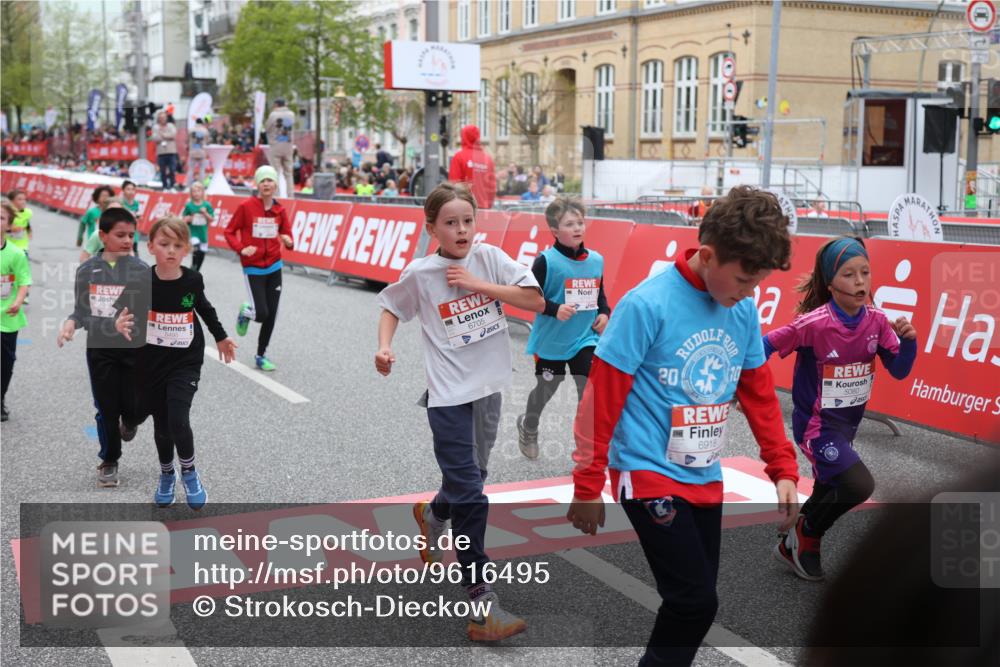 25.04.2026 - Das Zehntel Strokosch-Dieckow http://msf.ph/oto/9616495 25.04.2026 10:56:54 Ziel 5080, 5270, 5319, 5322, 5495, 5692, 5711, 6164, 6189, 6224, 6705, 6713, 6875, 6918, 6939, 6946, 7074, 7203, 7250, 7266, 7310, 7317, 7468, 7638, 7821, 8066 meine-sportfotos.de