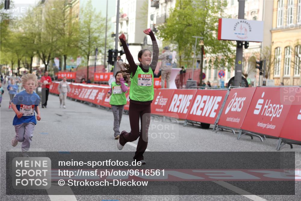 25.04.2026 - Das Zehntel Strokosch-Dieckow http://msf.ph/oto/9616561 25.04.2026 09:10:20 Ziel 1445, 1615, 1617, 2081 meine-sportfotos.de