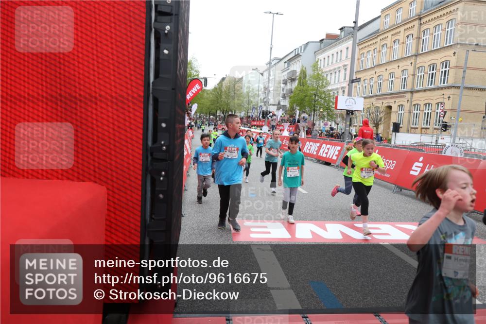25.04.2026 - Das Zehntel Strokosch-Dieckow http://msf.ph/oto/9616675 25.04.2026 10:56:50 Ziel 5270, 5319, 5322, 5342, 5507, 5644, 5646, 5692, 5872, 6031, 6224, 6429, 6713, 6875, 6939, 6946, 6989, 7005, 7131, 7250, 7266, 7310, 7317, 7319, 7468, 7592, 7638, 8066 meine-sportfotos.de