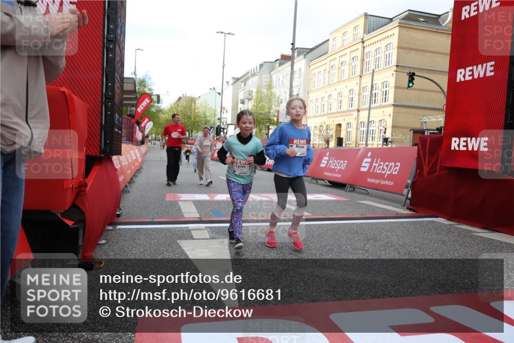 25.04.2026 - Das Zehntel Strokosch-Dieckow http://msf.ph/oto/9616681 25.04.2026 09:10:35 Ziel 1069, 1476, 2535, 3754, 3772 meine-sportfotos.de