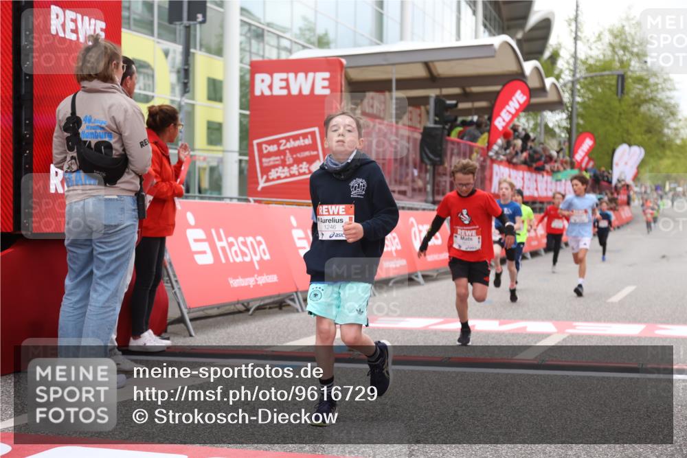 25.04.2026 - Das Zehntel Strokosch-Dieckow http://msf.ph/oto/9616729 25.04.2026 08:48:14 Ziel 1184, 1223, 1246, 2005, 2981, 3402, 4022, 4024 meine-sportfotos.de