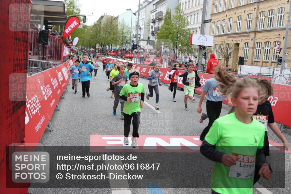 25.04.2026 - Das Zehntel Strokosch-Dieckow http://msf.ph/oto/9616847 25.04.2026 10:56:48 Ziel 5257, 5319, 5322, 5342, 5507, 5511, 5644, 5646, 5747, 5872, 6011, 6013, 6031, 6224, 6385, 6429, 6713, 6875, 6939, 6989, 7005, 7131, 7250, 7266, 7319, 7468, 7592, 8066 meine-sportfotos.de