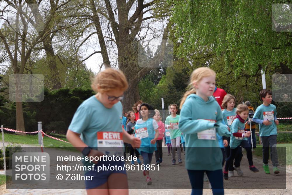25.04.2026 - Das Zehntel Zöllner http://msf.ph/oto/9616851 25.04.2026 09:49:20 Laufen 7451, 7419 meine-sportfotos.de