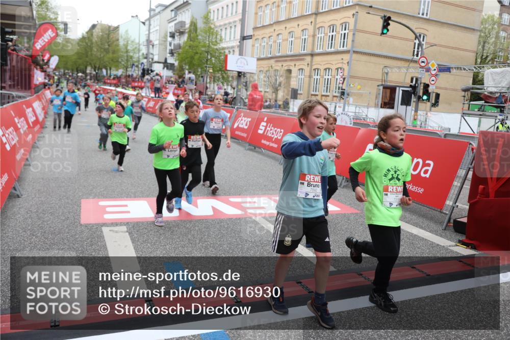 25.04.2026 - Das Zehntel Strokosch-Dieckow http://msf.ph/oto/9616930 25.04.2026 10:56:47 Ziel 5257, 5322, 5326, 5342, 5507, 5511, 5644, 5646, 5747, 5872, 6011, 6013, 6031, 6224, 6385, 6429, 6713, 6989, 7005, 7131, 7266, 7319, 7468, 7592, 7712, 8066 meine-sportfotos.de