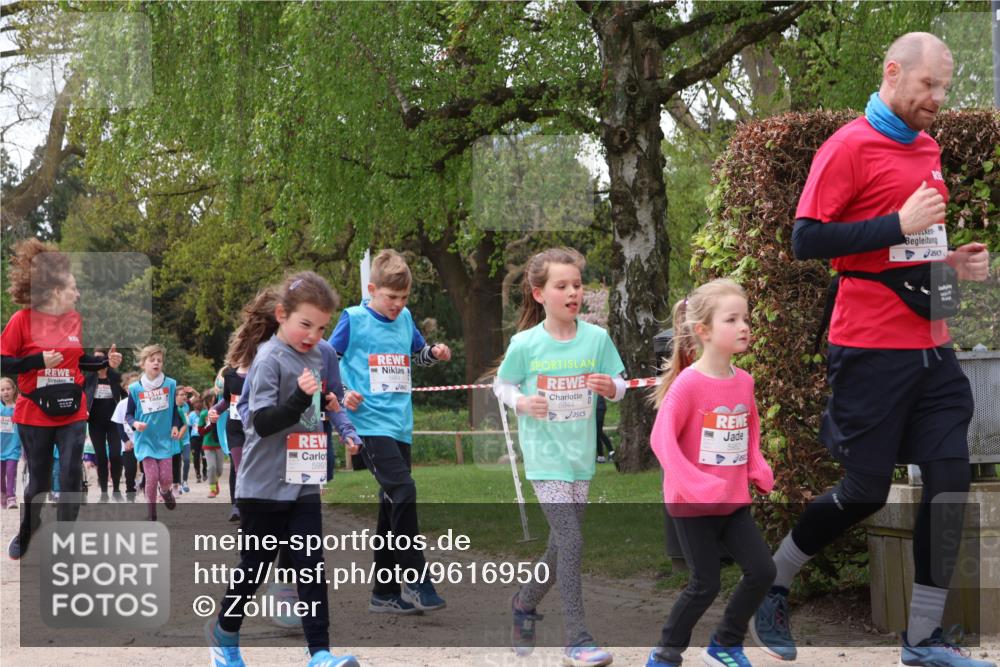 25.04.2026 - Das Zehntel Zöllner http://msf.ph/oto/9616950 25.04.2026 09:49:25 Laufen 5991, 5944 meine-sportfotos.de