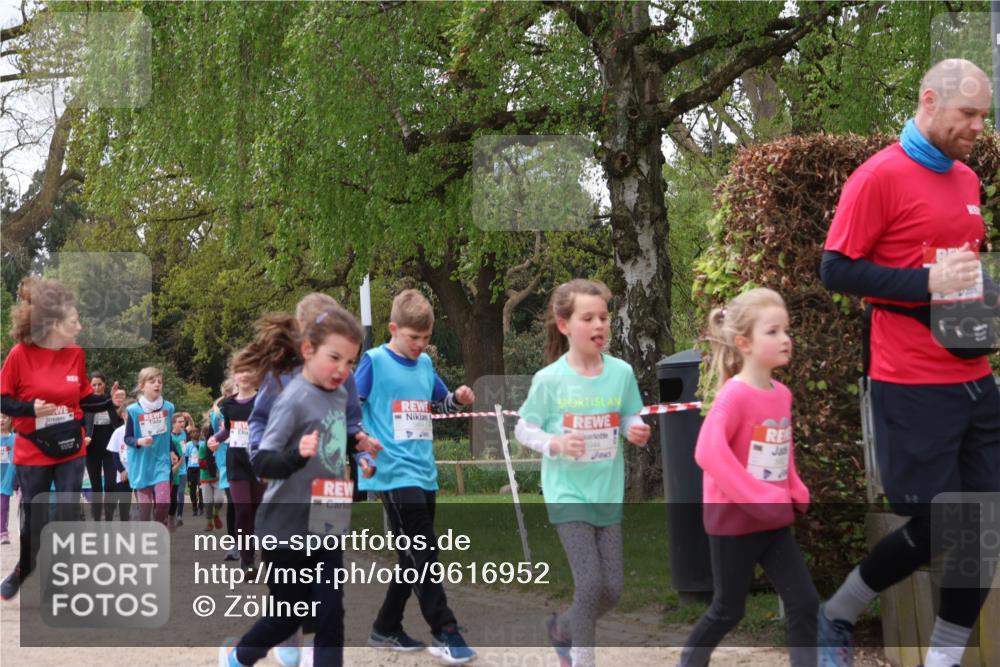 25.04.2026 - Das Zehntel Zöllner http://msf.ph/oto/9616952 25.04.2026 09:49:25 Laufen 599, 5944 meine-sportfotos.de