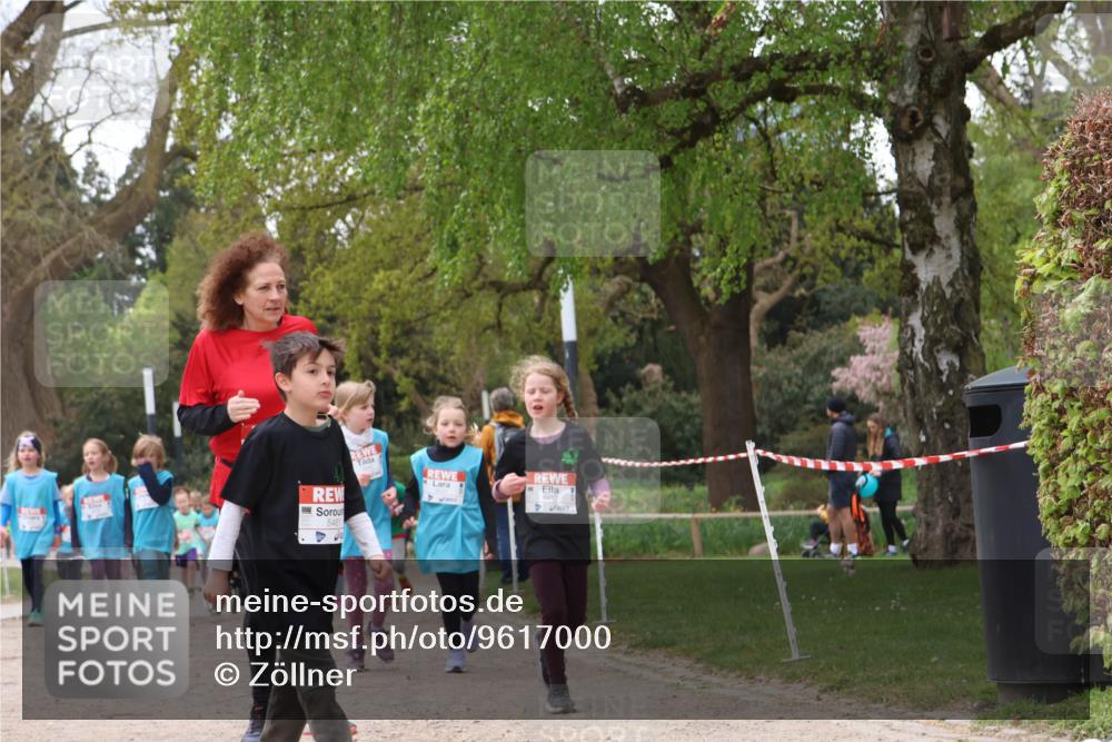 25.04.2026 - Das Zehntel Zöllner http://msf.ph/oto/9617000 25.04.2026 09:49:27 Laufen 5461 meine-sportfotos.de