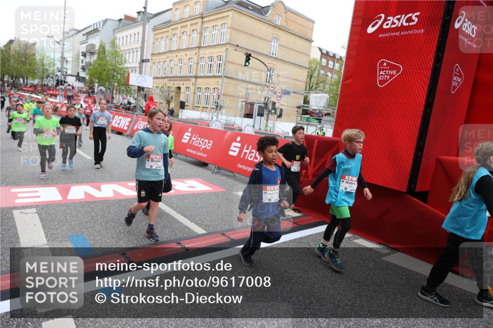 25.04.2026 - Das Zehntel Strokosch-Dieckow http://msf.ph/oto/9617008 25.04.2026 10:56:46 Ziel 5257, 5325, 5326, 5342, 5507, 5511, 5513, 5644, 5646, 5747, 5872, 6011, 6013, 6031, 6385, 6429, 6713, 6989, 7005, 7131, 7266, 7319, 7368, 7369, 7468, 7592, 7712, 7827, 8007 meine-sportfotos.de