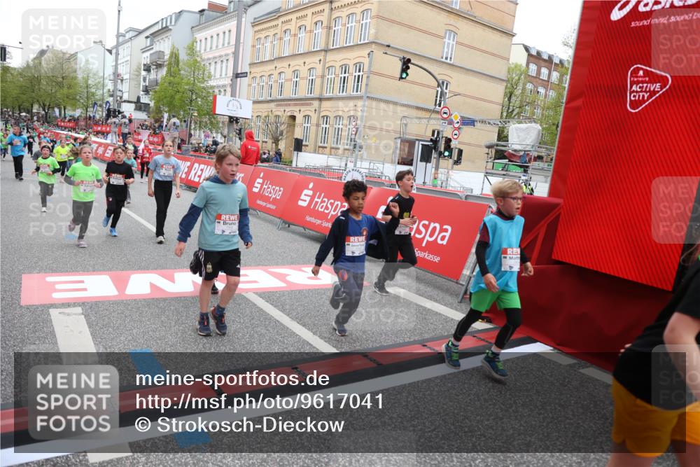 25.04.2026 - Das Zehntel Strokosch-Dieckow http://msf.ph/oto/9617041 25.04.2026 10:56:46 Ziel 5257, 5325, 5326, 5342, 5507, 5511, 5513, 5644, 5646, 5747, 5872, 6011, 6013, 6031, 6385, 6429, 6713, 6989, 7005, 7131, 7266, 7319, 7368, 7369, 7468, 7592, 7712, 7827, 8007 meine-sportfotos.de