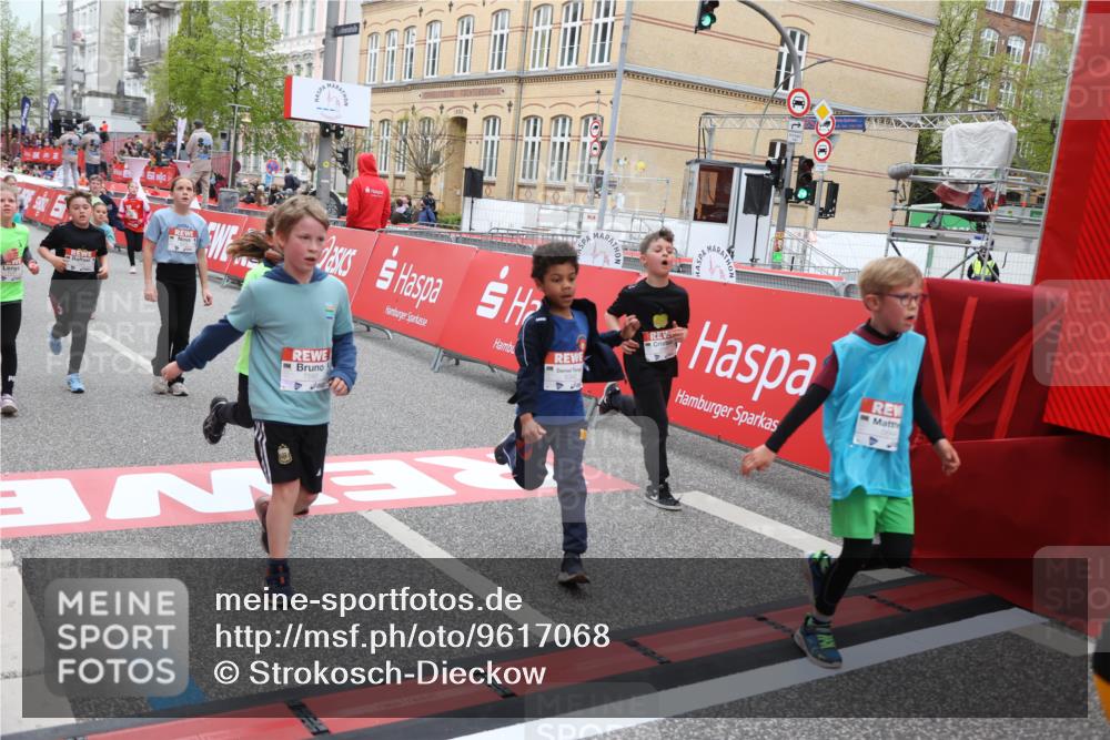 25.04.2026 - Das Zehntel Strokosch-Dieckow http://msf.ph/oto/9617068 25.04.2026 10:56:45 Ziel 5039, 5257, 5325, 5326, 5342, 5507, 5511, 5513, 5644, 5646, 5747, 5872, 6011, 6013, 6031, 6385, 6429, 6989, 7005, 7131, 7319, 7368, 7369, 7592, 7712, 7803, 7827, 8007 meine-sportfotos.de