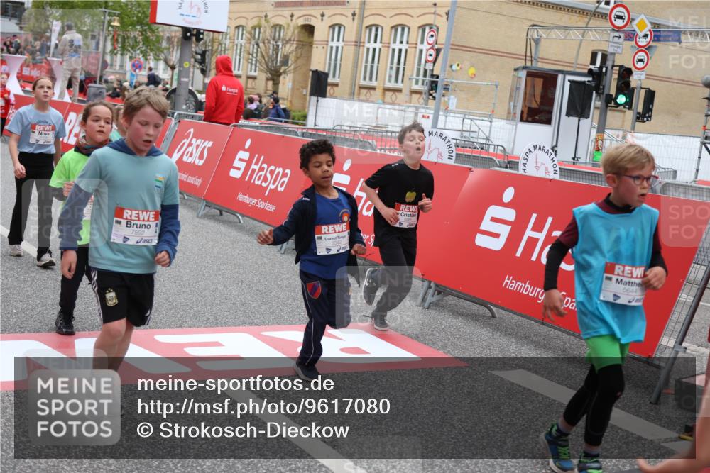 25.04.2026 - Das Zehntel Strokosch-Dieckow http://msf.ph/oto/9617080 25.04.2026 10:56:45 Ziel 5039, 5257, 5325, 5326, 5342, 5507, 5511, 5513, 5644, 5646, 5747, 5872, 6011, 6013, 6031, 6385, 6429, 6989, 7005, 7131, 7319, 7368, 7369, 7592, 7712, 7803, 7827, 8007 meine-sportfotos.de
