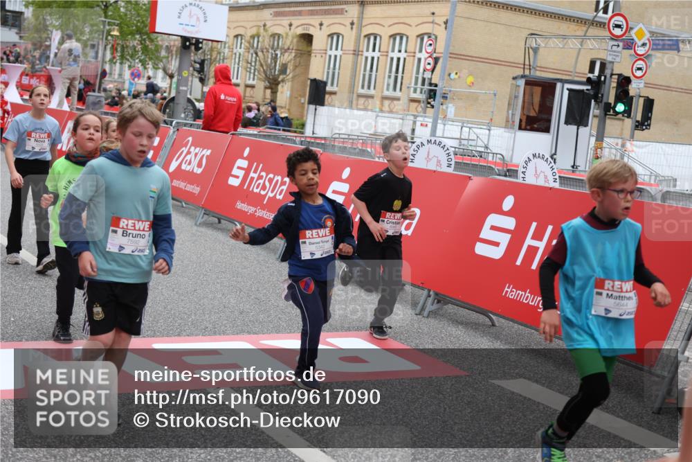 25.04.2026 - Das Zehntel Strokosch-Dieckow http://msf.ph/oto/9617090 25.04.2026 10:56:45 Ziel 5039, 5257, 5325, 5326, 5342, 5507, 5511, 5513, 5644, 5646, 5747, 5872, 6011, 6013, 6031, 6385, 6429, 6989, 7005, 7131, 7319, 7368, 7369, 7592, 7712, 7803, 7827, 8007 meine-sportfotos.de