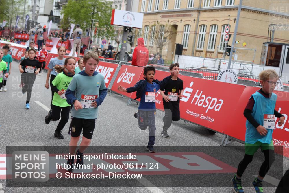 25.04.2026 - Das Zehntel Strokosch-Dieckow http://msf.ph/oto/9617124 25.04.2026 10:56:45 Ziel 5039, 5257, 5325, 5326, 5342, 5507, 5511, 5513, 5644, 5646, 5747, 5872, 6011, 6013, 6031, 6385, 6429, 6989, 7005, 7131, 7319, 7368, 7369, 7592, 7712, 7803, 7827, 8007 meine-sportfotos.de