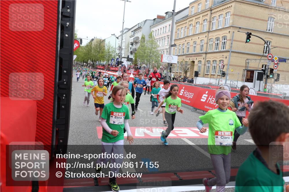 25.04.2026 - Das Zehntel Strokosch-Dieckow http://msf.ph/oto/9617155 25.04.2026 11:01:10 Ziel 5197, 5200, 5204, 5208, 5218, 5235, 5236, 5439, 5574, 5681, 5835, 5841, 5842, 5844, 5852, 5900, 6179, 6314, 6344, 6633, 6650, 6853, 7015, 7045, 7275, 7283, 7338, 7775, 7819, 7846, 8017 meine-sportfotos.de