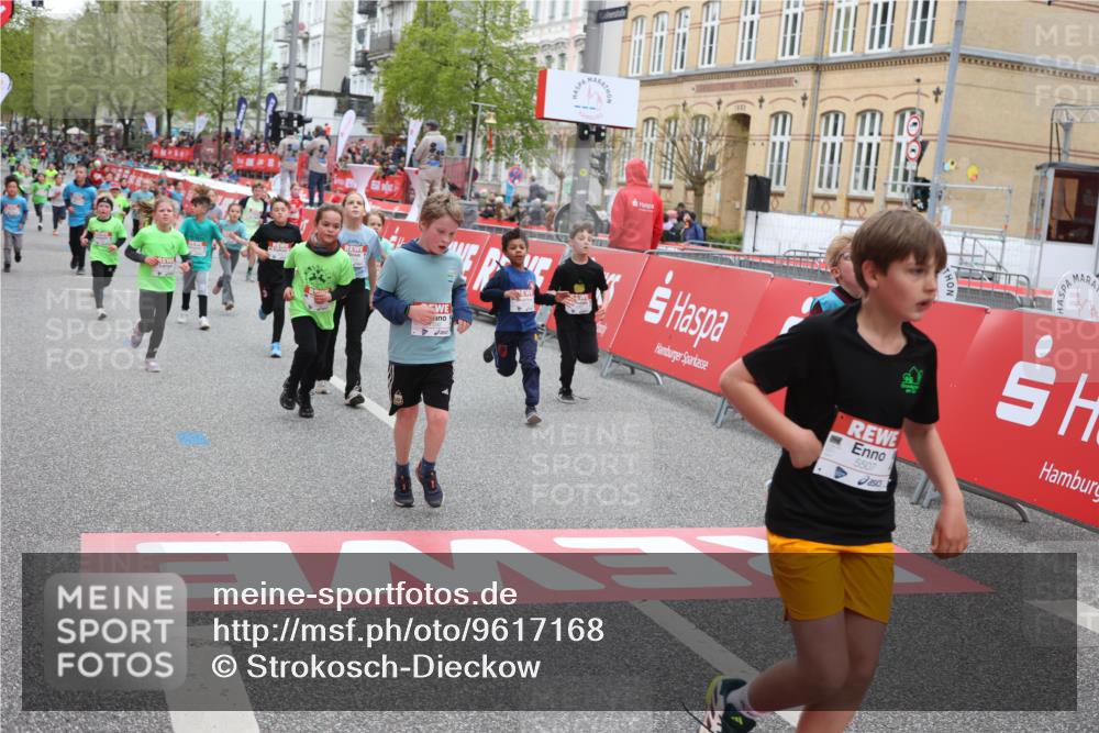 25.04.2026 - Das Zehntel Strokosch-Dieckow http://msf.ph/oto/9617168 25.04.2026 10:56:44 Ziel 5039, 5257, 5325, 5326, 5342, 5507, 5511, 5513, 5644, 5646, 5747, 6011, 6013, 6074, 6385, 6412, 6429, 6663, 6989, 7267, 7319, 7368, 7369, 7592, 7712, 7803, 7827, 8007 meine-sportfotos.de