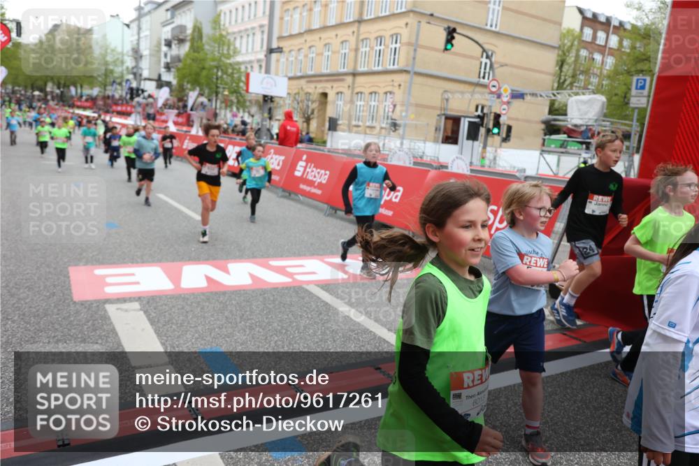 25.04.2026 - Das Zehntel Strokosch-Dieckow http://msf.ph/oto/9617261 25.04.2026 10:56:43 Ziel 5039, 5257, 5325, 5326, 5342, 5507, 5511, 5513, 5644, 5646, 5747, 6011, 6013, 6074, 6385, 6412, 6429, 6663, 6886, 7267, 7368, 7369, 7712, 7801, 7803, 7827, 8007 meine-sportfotos.de