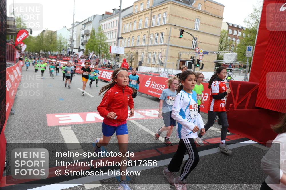 25.04.2026 - Das Zehntel Strokosch-Dieckow http://msf.ph/oto/9617356 25.04.2026 10:56:42 Ziel 5039, 5229, 5257, 5325, 5326, 5507, 5511, 5513, 5646, 5747, 6011, 6013, 6074, 6385, 6412, 6429, 6663, 6886, 7267, 7288, 7368, 7369, 7712, 7801, 7803, 7827, 8007 meine-sportfotos.de