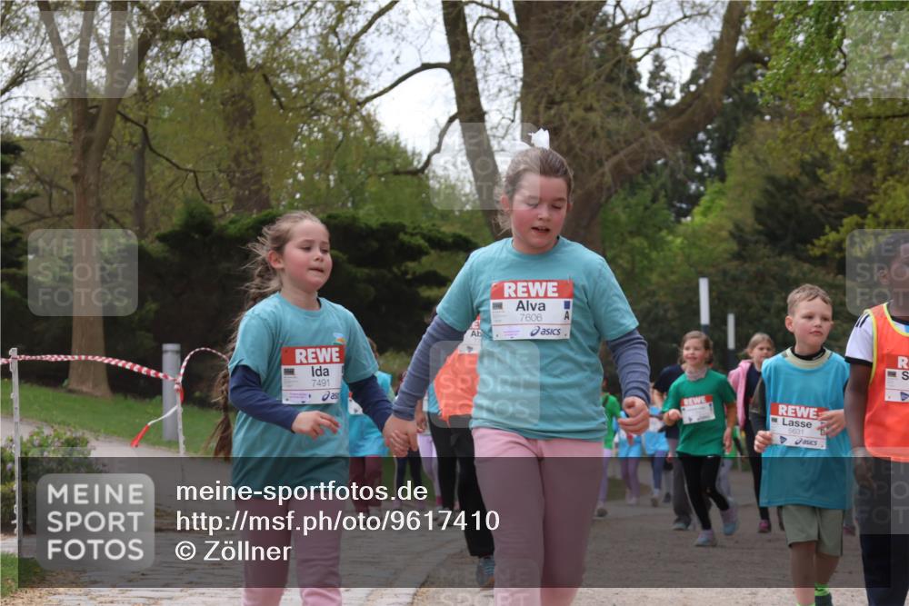 25.04.2026 - Das Zehntel Zöllner http://msf.ph/oto/9617410 25.04.2026 09:49:42 Laufen 7491, 7606, 5631 meine-sportfotos.de