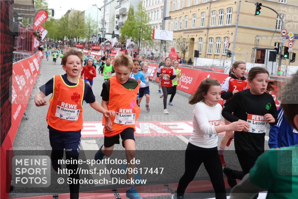 25.04.2026 - Das Zehntel Strokosch-Dieckow http://msf.ph/oto/9617447 25.04.2026 10:56:40 Ziel 5039, 5229, 5257, 5325, 5326, 5511, 5513, 5578, 5583, 5741, 5790, 6011, 6013, 6014, 6074, 6385, 6412, 6552, 6663, 6886, 7267, 7288, 7368, 7369, 7712, 7801, 7803, 7827, 8007 meine-sportfotos.de