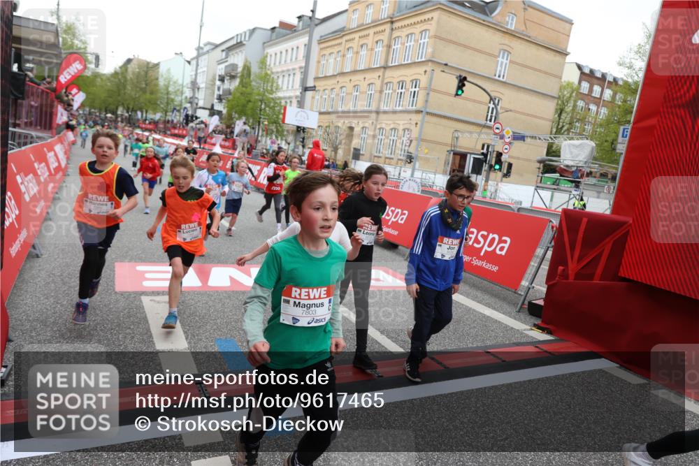 25.04.2026 - Das Zehntel Strokosch-Dieckow http://msf.ph/oto/9617465 25.04.2026 10:56:40 Ziel 5039, 5229, 5257, 5325, 5326, 5511, 5513, 5578, 5583, 5741, 5790, 6011, 6013, 6014, 6074, 6385, 6412, 6552, 6663, 6886, 7267, 7288, 7368, 7369, 7712, 7801, 7803, 7827, 8007 meine-sportfotos.de