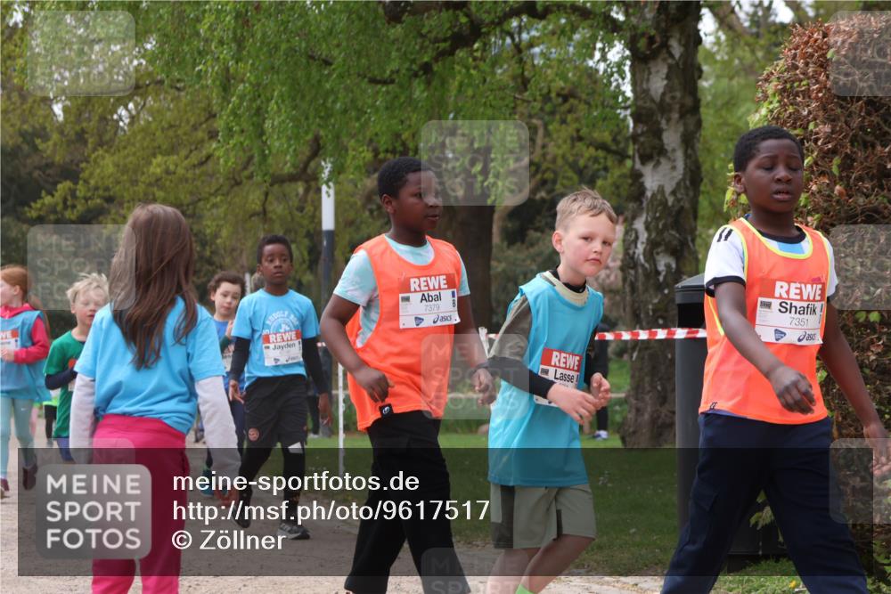 25.04.2026 - Das Zehntel Zöllner http://msf.ph/oto/9617517 25.04.2026 09:49:45 Laufen 7379, 7351 meine-sportfotos.de