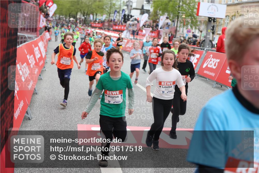 25.04.2026 - Das Zehntel Strokosch-Dieckow http://msf.ph/oto/9617518 25.04.2026 10:56:39 Ziel 5039, 5229, 5325, 5326, 5513, 5576, 5578, 5583, 5741, 5790, 5978, 6014, 6074, 6412, 6552, 6663, 6871, 6876, 6886, 7267, 7288, 7368, 7369, 7702, 7712, 7715, 7801, 7803, 7827, 8007 meine-sportfotos.de