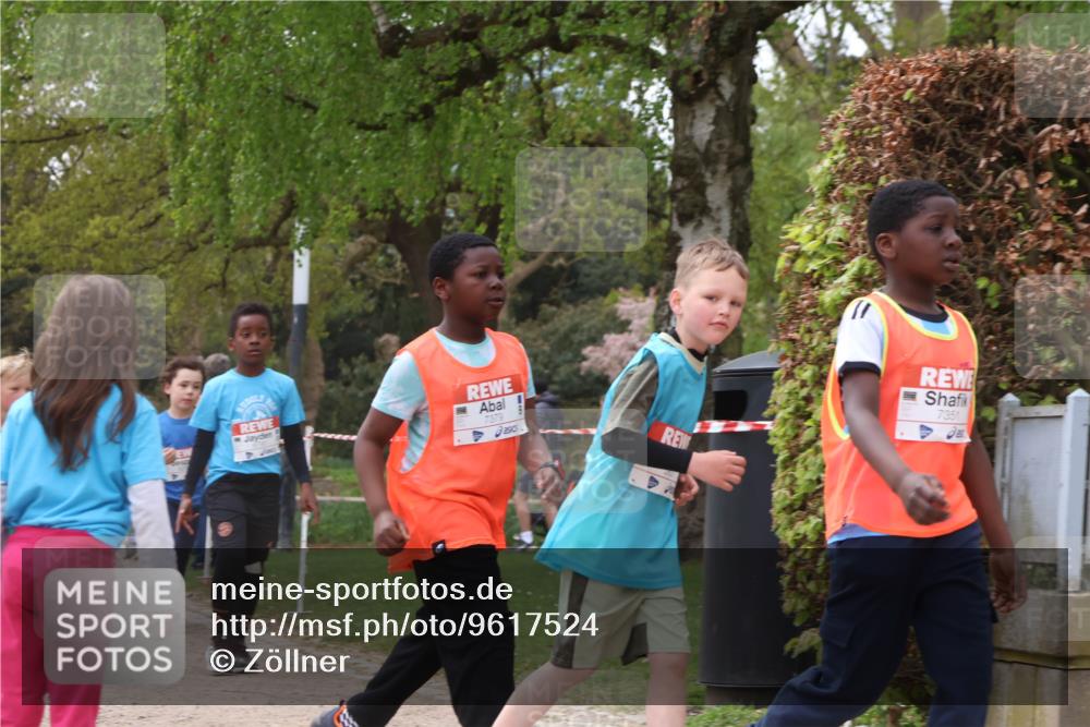 25.04.2026 - Das Zehntel Zöllner http://msf.ph/oto/9617524 25.04.2026 09:49:45 Laufen 7379, 7351 meine-sportfotos.de