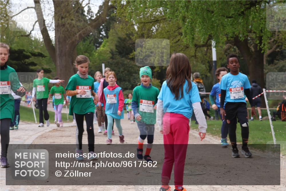 25.04.2026 - Das Zehntel Zöllner http://msf.ph/oto/9617562 25.04.2026 09:49:47 Laufen 7770 meine-sportfotos.de