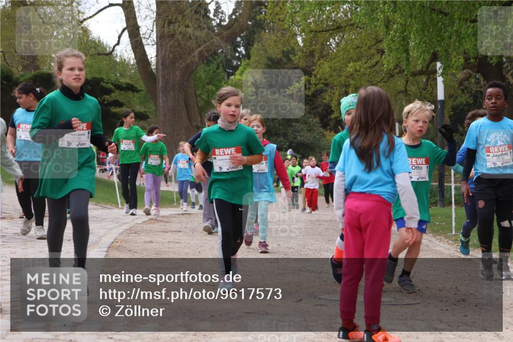 25.04.2026 - Das Zehntel Zöllner http://msf.ph/oto/9617573 25.04.2026 09:49:47 Laufen 7770, 7786, 6790 meine-sportfotos.de
